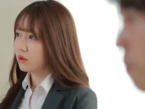 Tiểu mỹ nhân Momo đeo mặt nạ mặc đồ lót ren và JK gợi cảm ~ lụa màu da thịt mơ hồ, rất quyến rũ, và lỗ B của ngực rất hồng